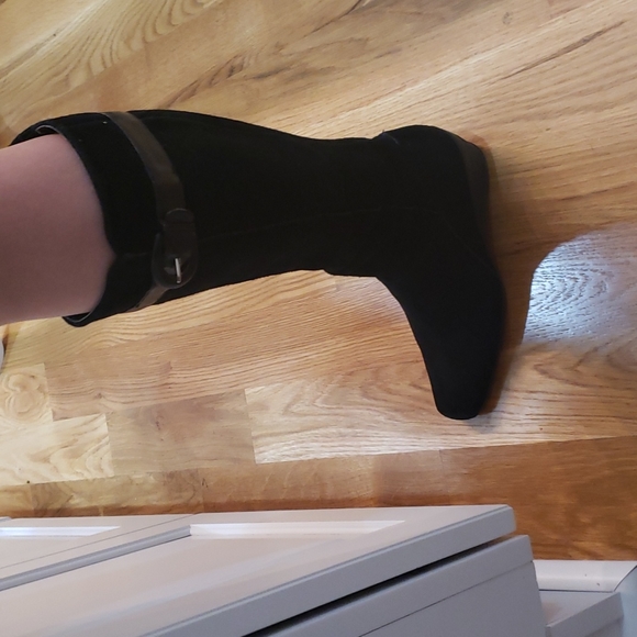 Liz Claiborne Flex High Boot - Picture 8 of 16